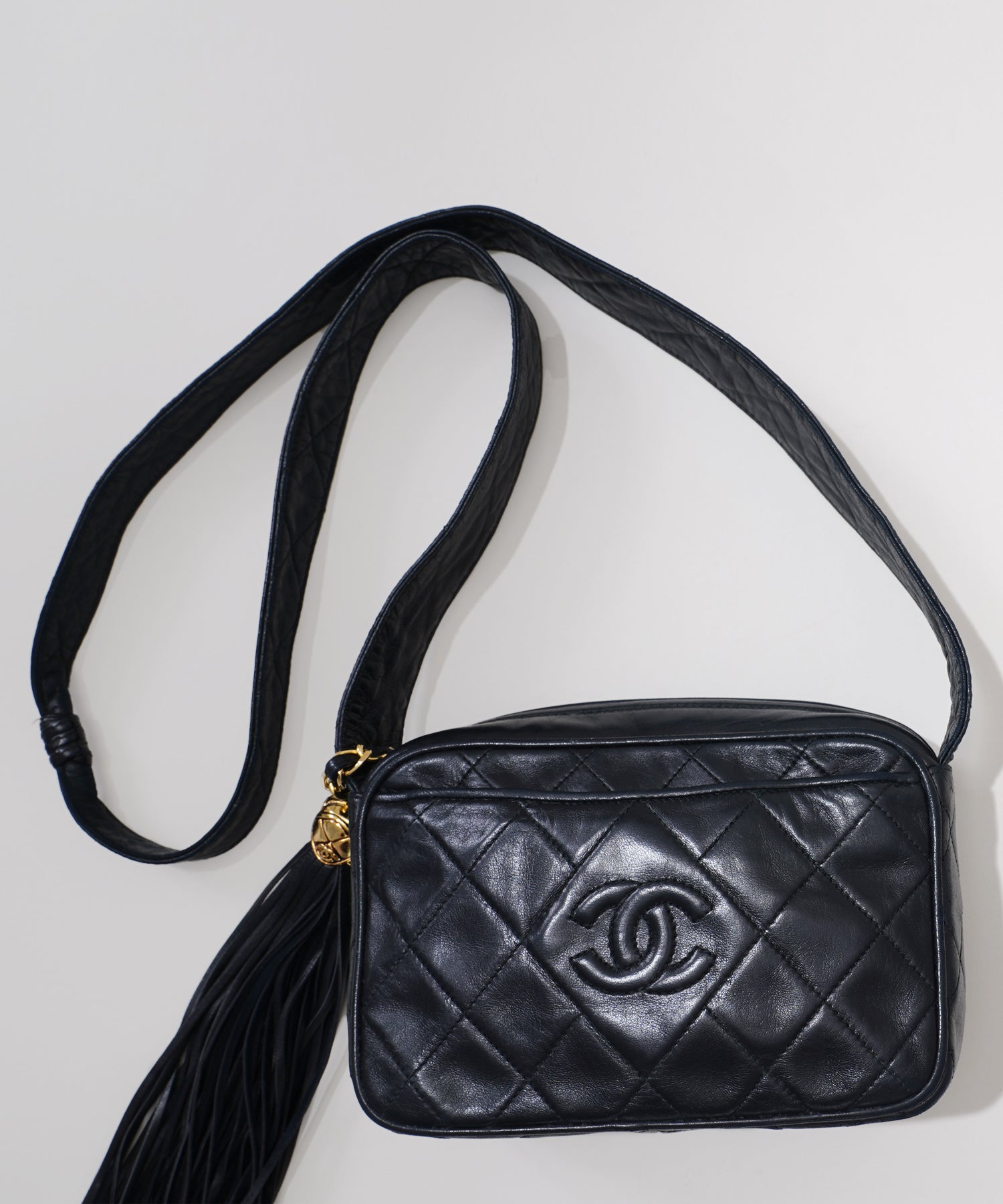 CHANEL フリンジラムスキン ショルダーバッグ