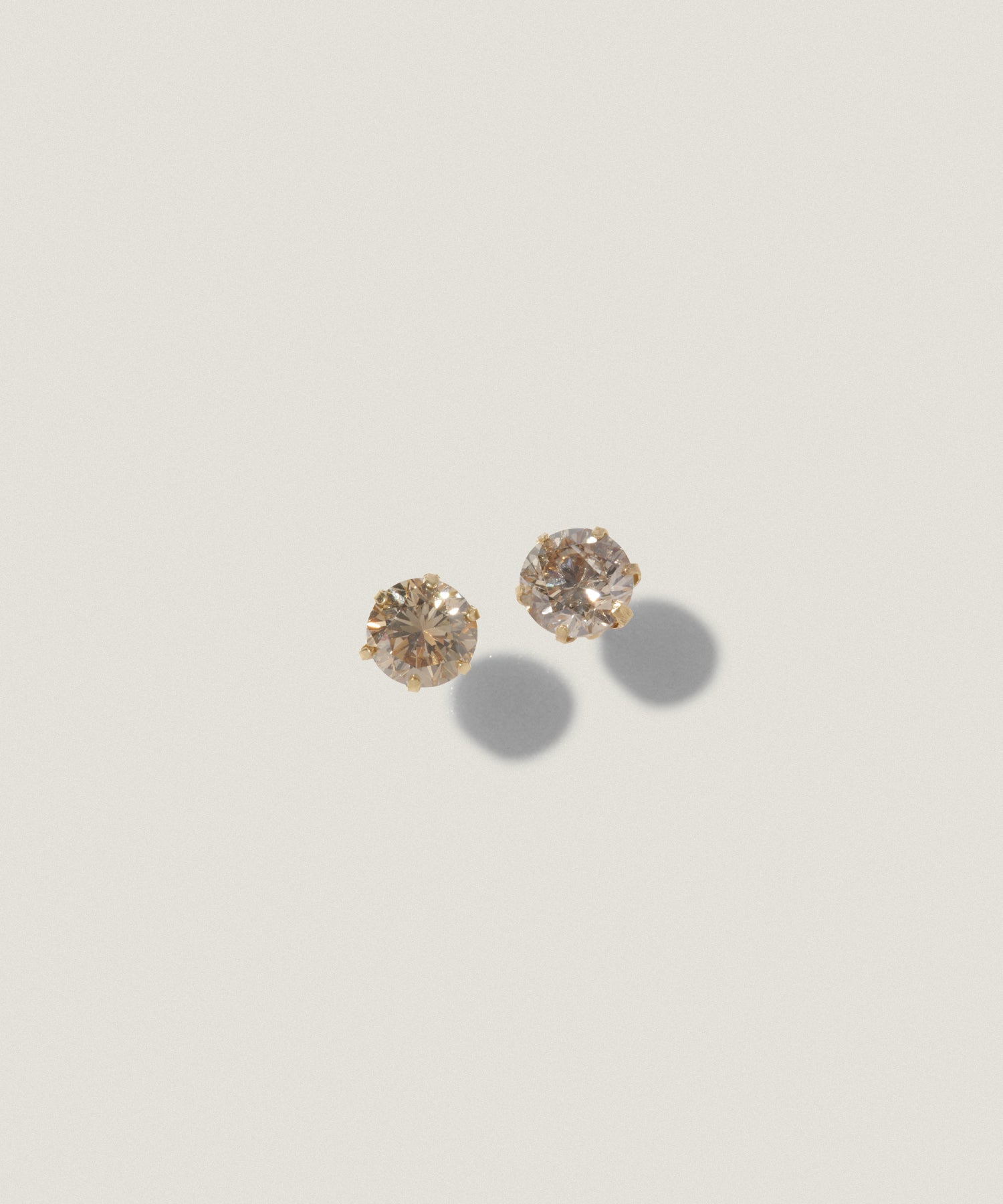 K18 1.0ct ブラウン ダイヤモンド ピアス