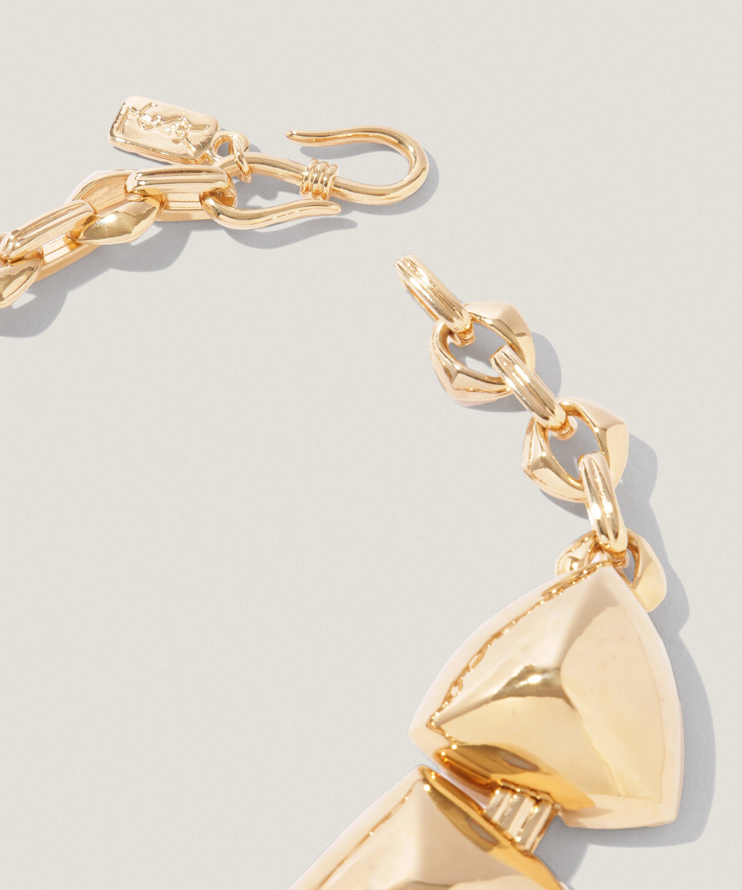 YSL 3 シェイプ フル ネックレス