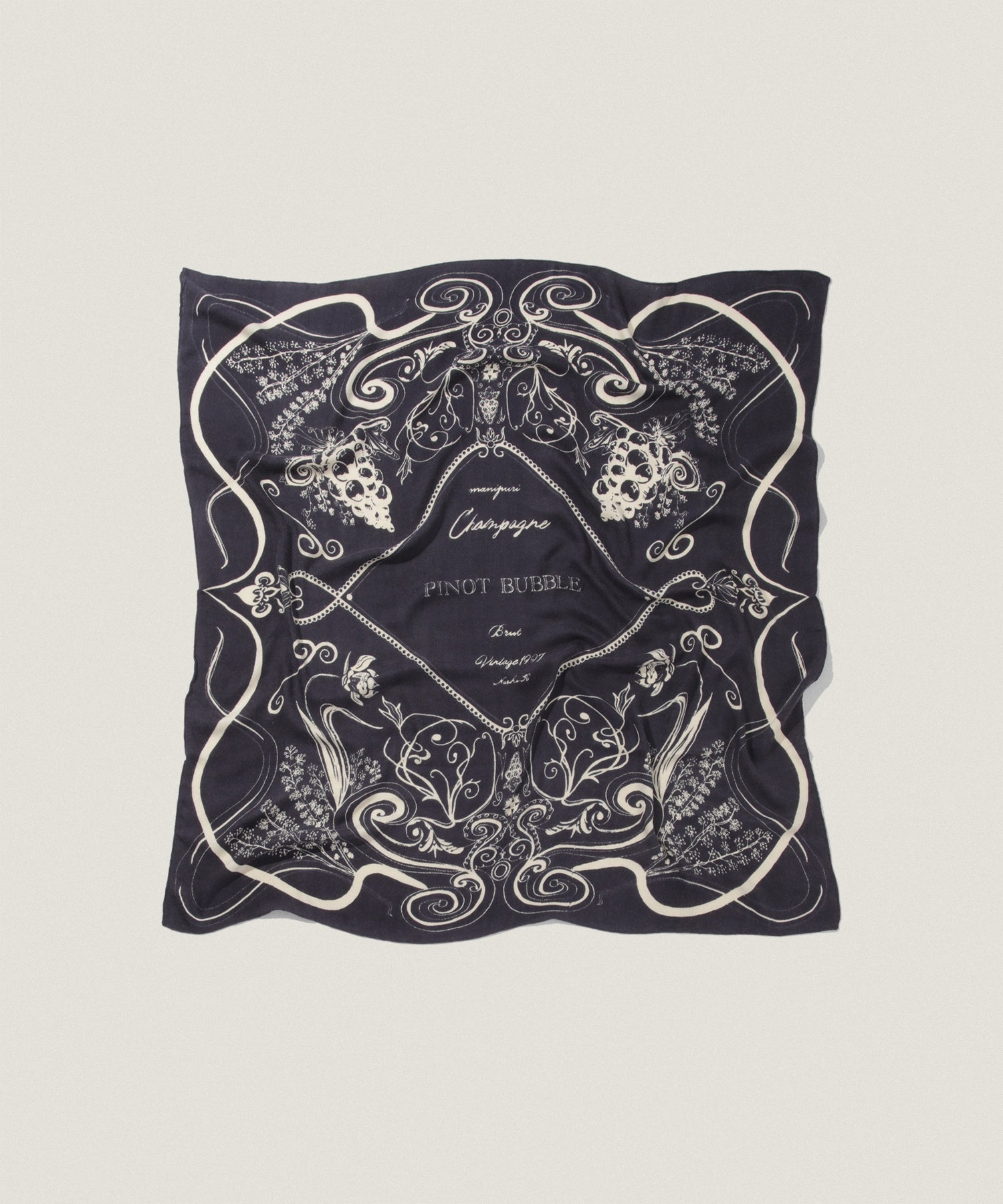 ピモンテ シシュウ キンチャク ポーチ ブラック|FASHION GOODS