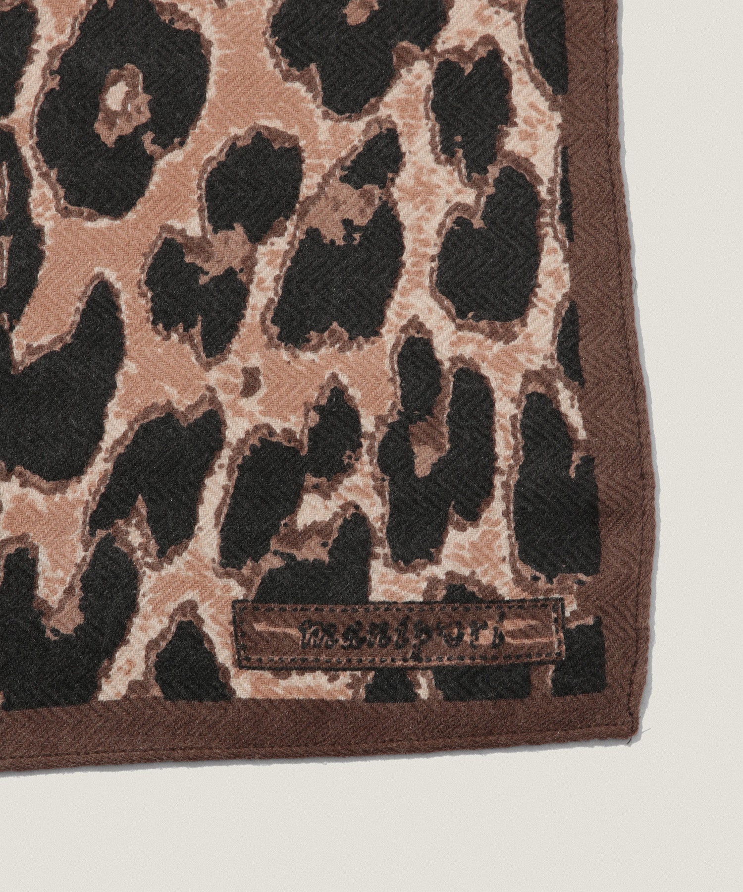 【新品未使用】ピモンテ　シシュウ 　キンチャク　ポーチ　ブラック　黒 ピモンテ シシュウ キンチャク ポーチ ブラック|FASHION GOODS