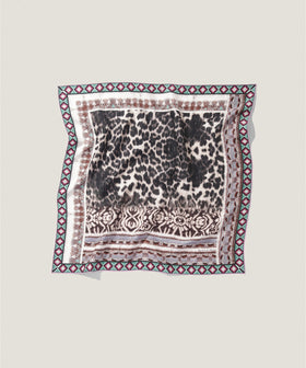 67cm レオパード / イカット プリント スカーフ